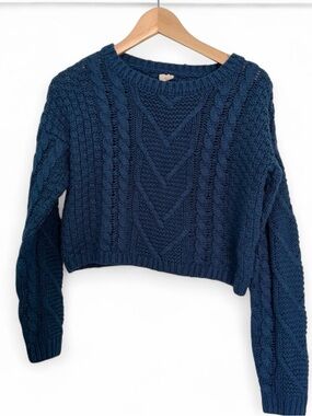 I JOAH Blue Cable Knit Cropped Crew Sweater Size Small